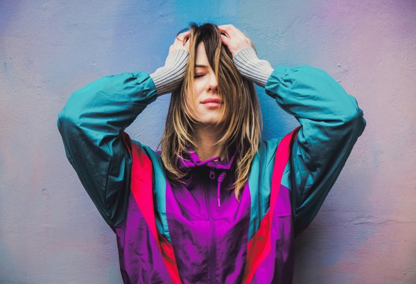 How to Choose a Structured Cropped Jacket That Flatters a Petite Frame in the Workplace?